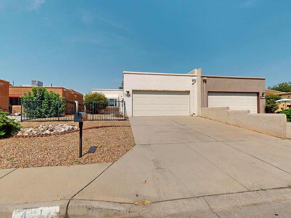 1st image of 4213 Whisperwood Pl NE