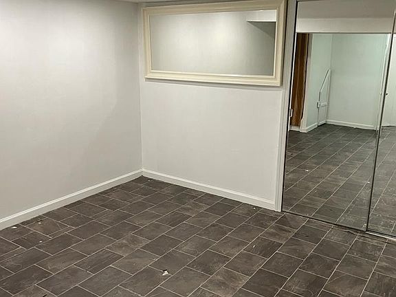 5th image of 423 Lisk Ave Floor Basement
