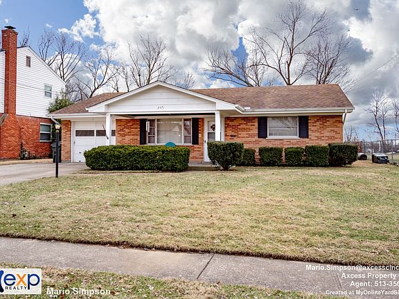 2nd image of 2471 Grosvenor Dr