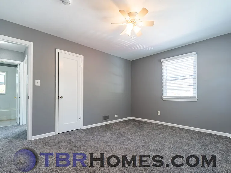 4285 S Delaware St — Photo 7