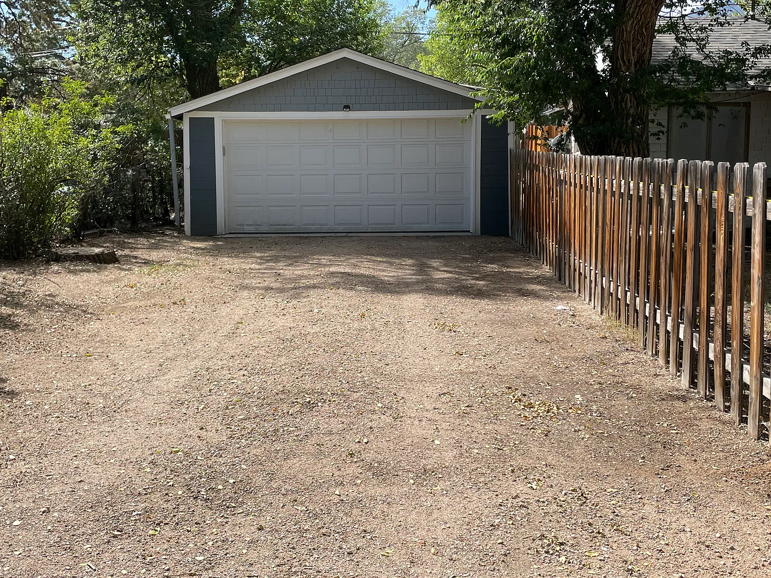 3 bed, 1100 sqft, $1,945 — Photo 2