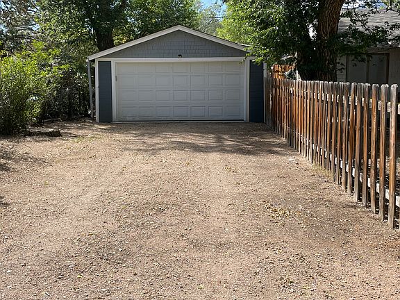 2nd image of 2309 Hagerman St