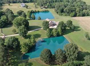 18 Oak Grove Rd, Milan, TN 38358