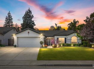 8301 Sea Meadow Ln, Bakersfield, CA 93312
