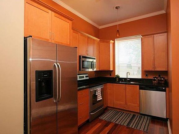 2nd image of 1224 Russell Blvd