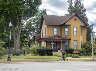 212 E Main St, Pinckney, MI 48169