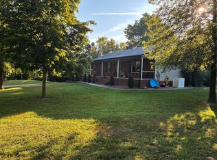 1754 Clifton Rd, Lawrenceburg, KY 40342