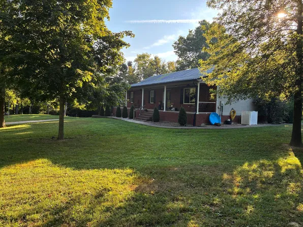 1754 Clifton Rd, Lawrenceburg, KY 40342