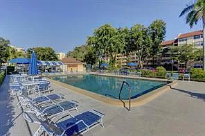 2 bed, 2.0 bath, 1100 sqft, $2,200 — Photo 3