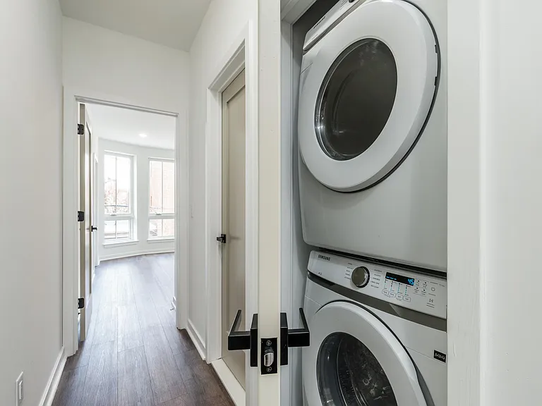 608 S American St #7 — Photo 10