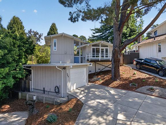 2nd image of 669 Club House Dr
