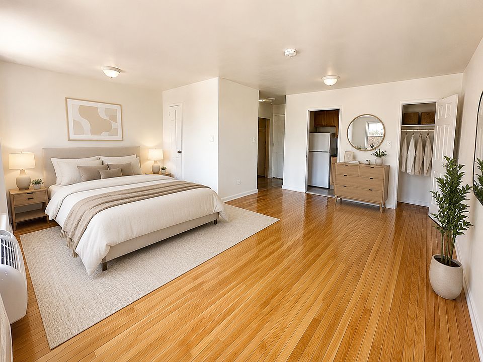 1st image of 1902 Beverley Rd APT 5C