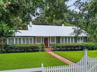 1046 N MCDONALD STREET, MOUNT DORA, FL 32757