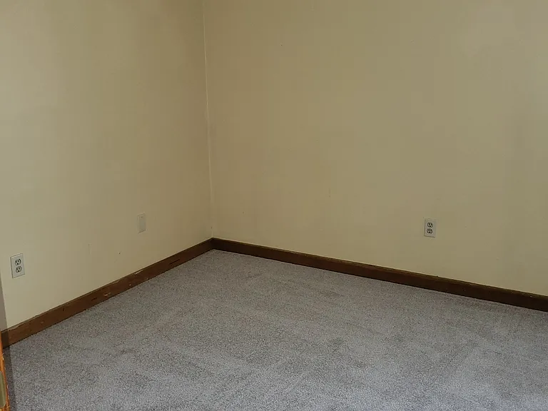 2 Clinton St #E — Photo 4