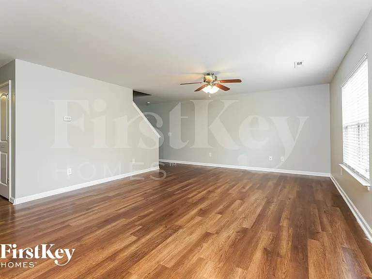 6600 Maderia Ct — Photo 2