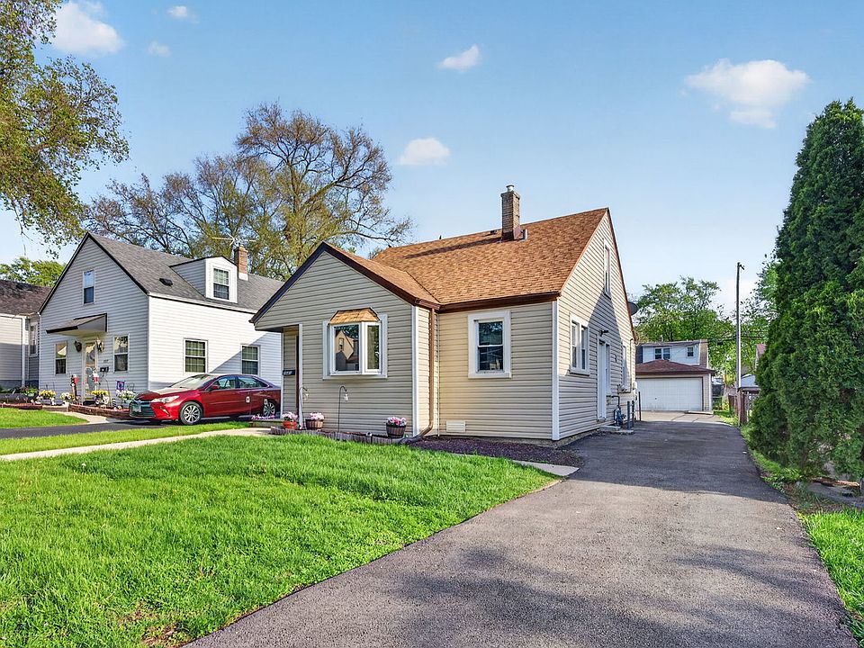 1st image of 2641 W 89th Pl