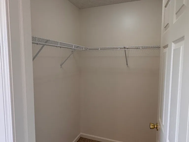 8175 Grant Park Ave — Photo 38