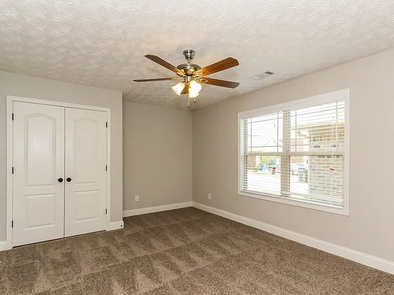 117 Daisy Cir — Photo 9