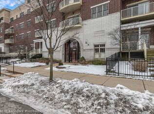 965 Rogers St UNIT 412, Downers Grove, IL 60515