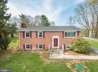 1906 Suffolk Rd, Finksburg, MD 21048