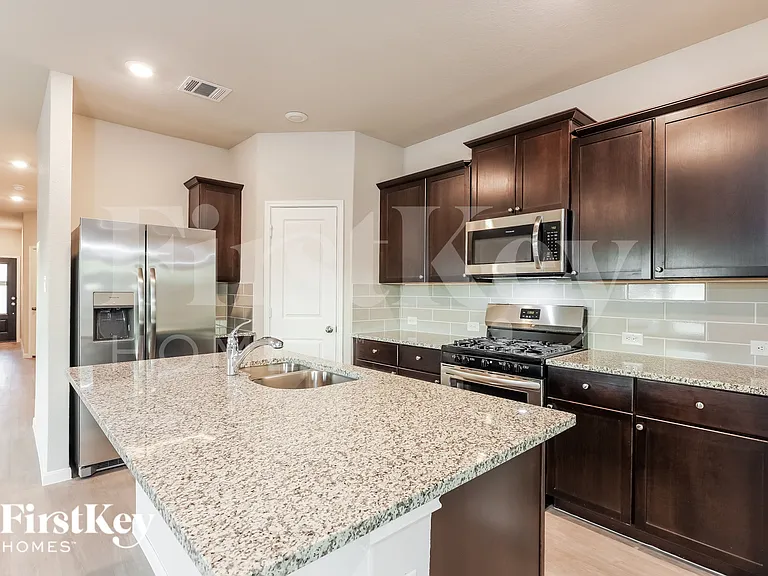 15007 Maskette Ave — Photo 7