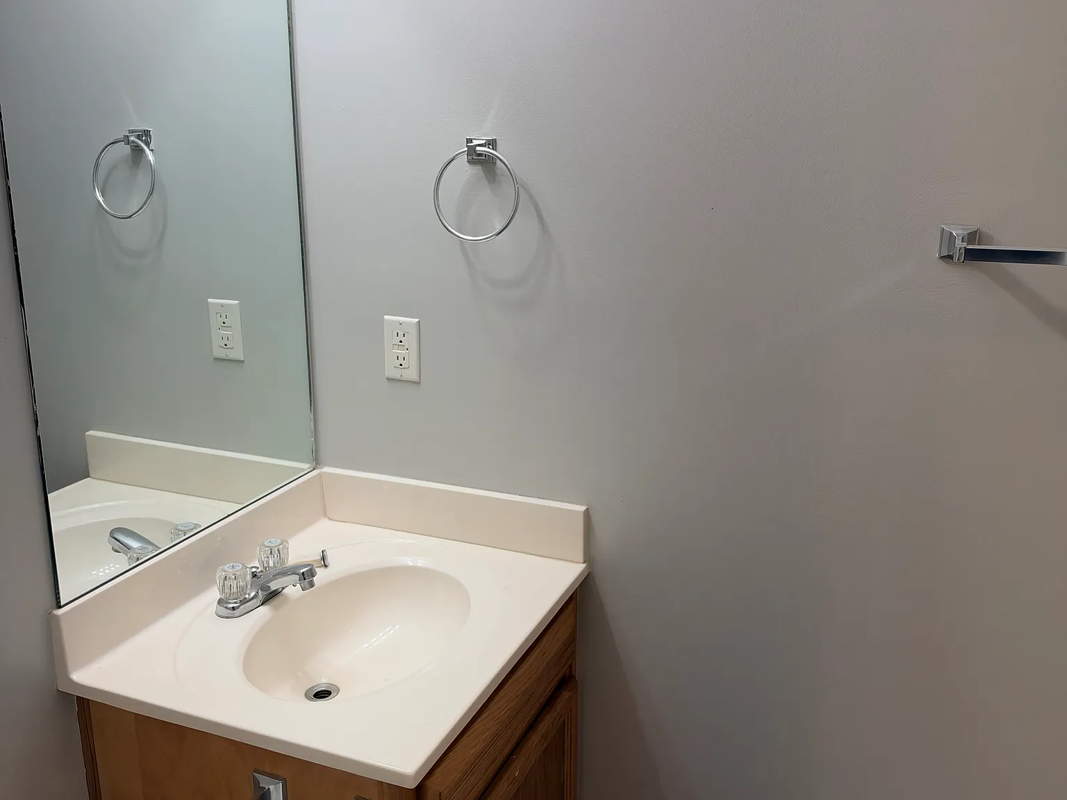 3 bed, 1573 sqft, $1,800 — Photo 3