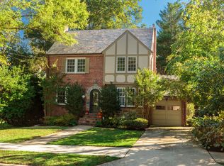 6109 33rd St NW, Washington, DC 20015