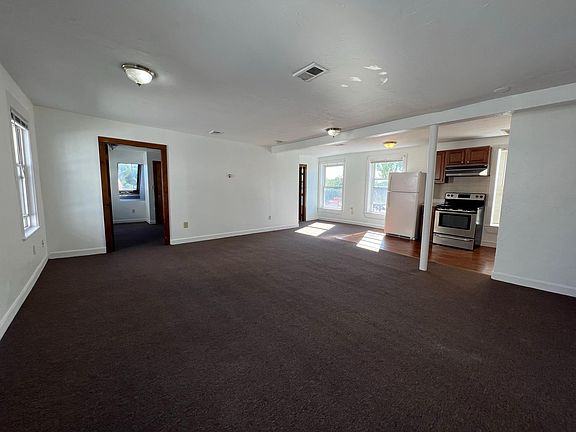 4th image of 247 Bussey St #2