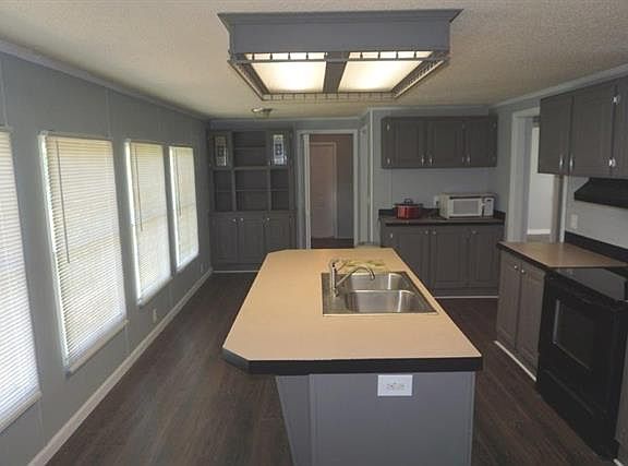 4th image of 1274 Brannock Smith Dr