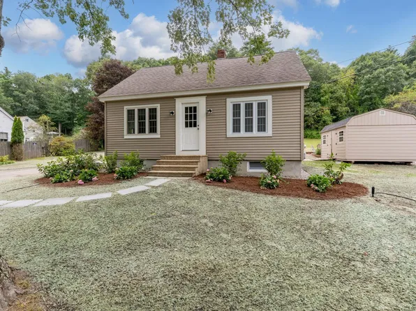 116 Exeter Road, Newmarket, NH 03857