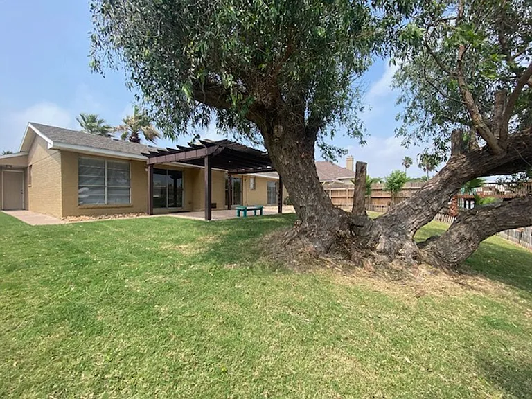 14126 Atascadera Ave — Photo 38