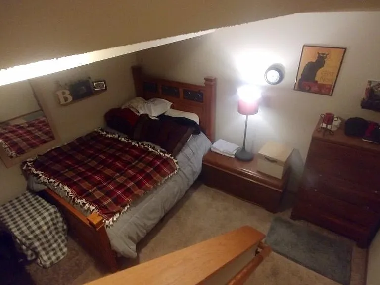 Lower level bonus room equipped with storage closet and 3/4 bath