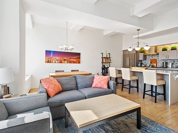 2nd image of 15 Broad St APT 3522
