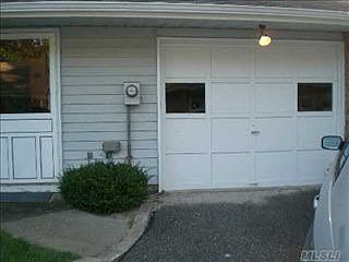 2nd image of 325 Woodbridge Dr Unit B