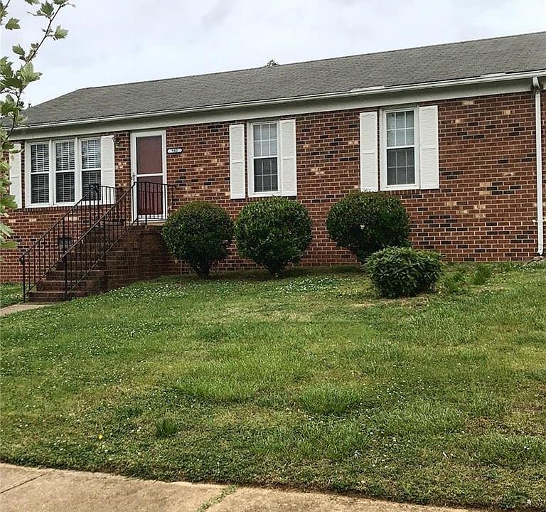 1st image of 702 N 31st St