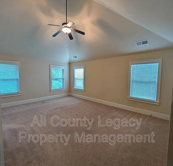 2591 Foxy Dr — Photo 6