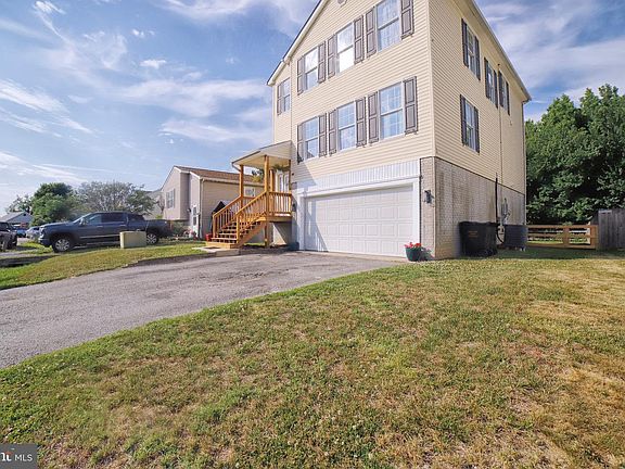 3rd image of 410 Wood Duck Dr