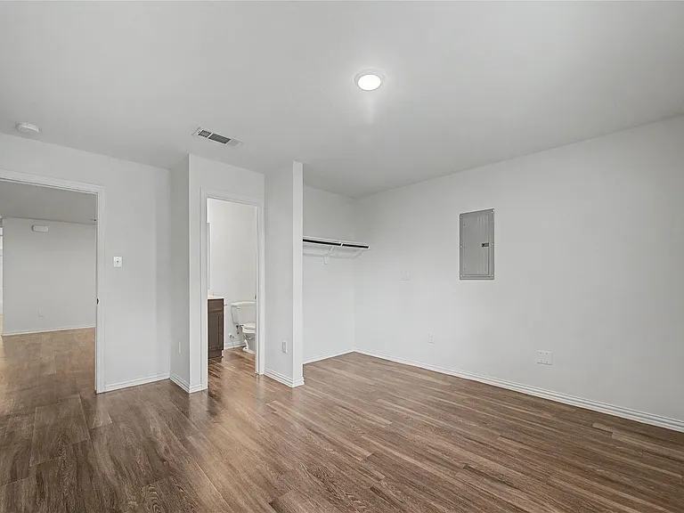5409 Nielan St #B — Photo 15