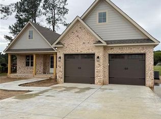 226 Hunters Way, Dublin, GA 31021