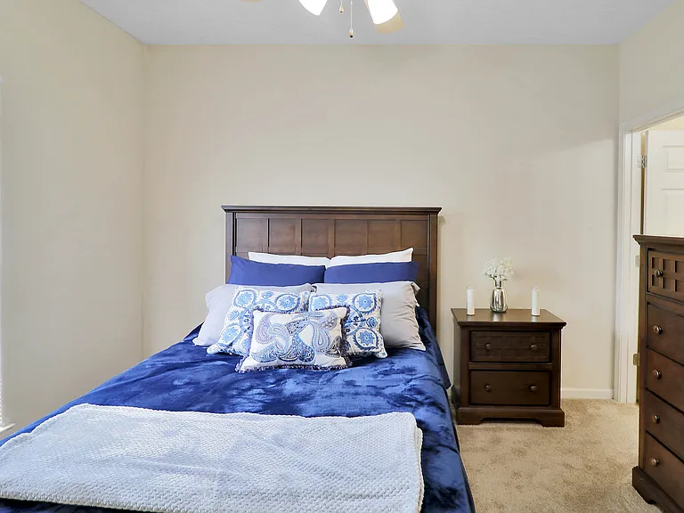 University Park Apartments — Photo 10