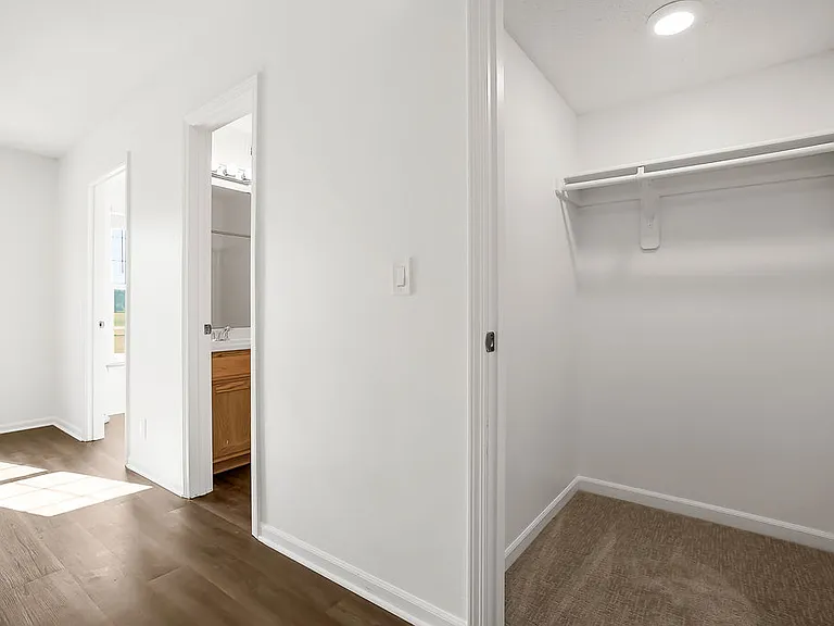 5131 Woodland Dr — Photo 13