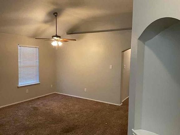 2nd image of 559 Brushy Glen Dr
