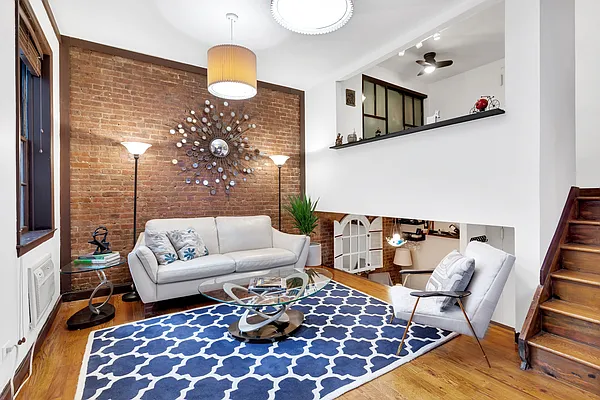 Sold by Compass | media 1