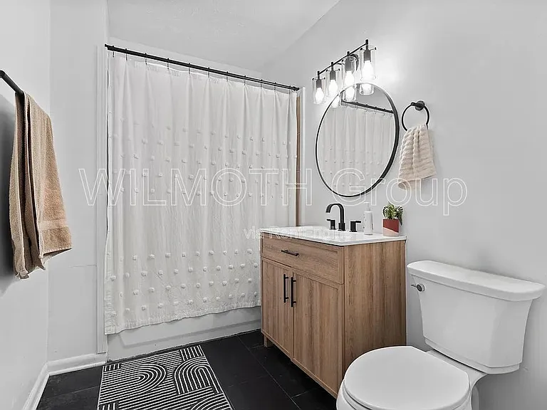 2510 Guilford Ave — Photo 21
