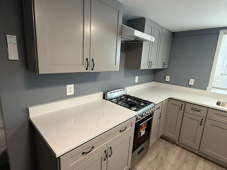 122 W All Saints St — Photo 10