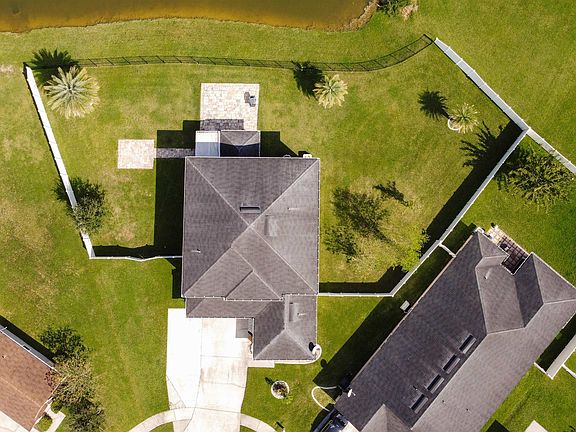 2nd image of 7551 Grossman Ct