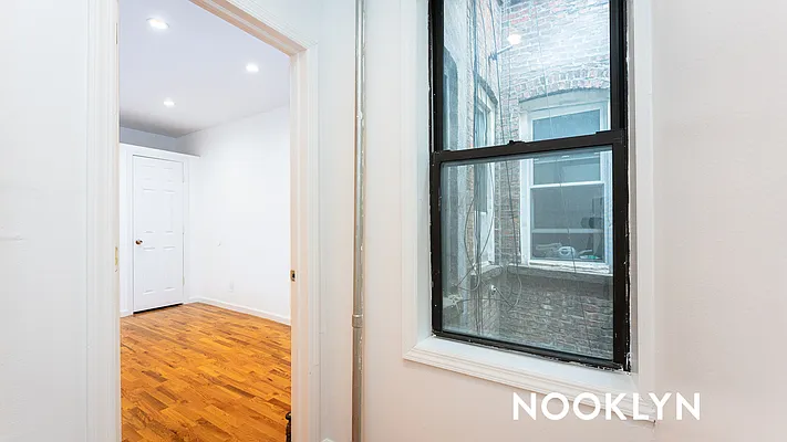 Rented by Nooklyn NYC LLC | media 45