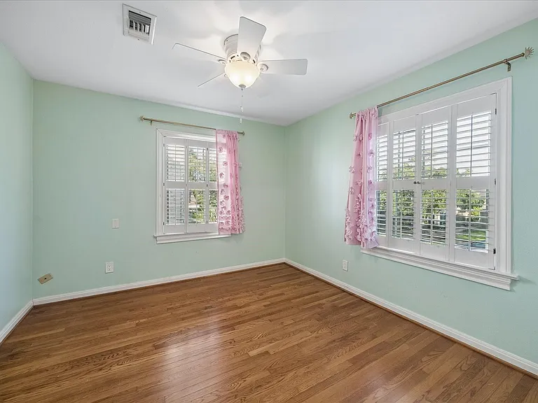 2316 Wordsworth St — Photo 13