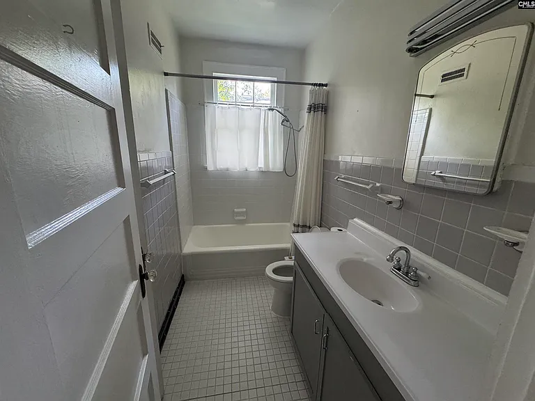 506 King St — Photo 11