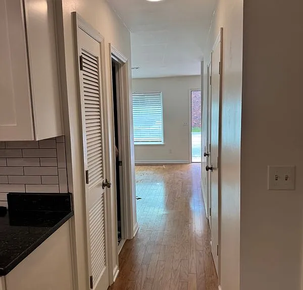 1058 Hunters Trce — Photo 13